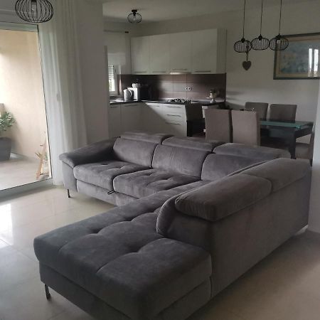 Apartman Ana Kampor Bagian luar foto