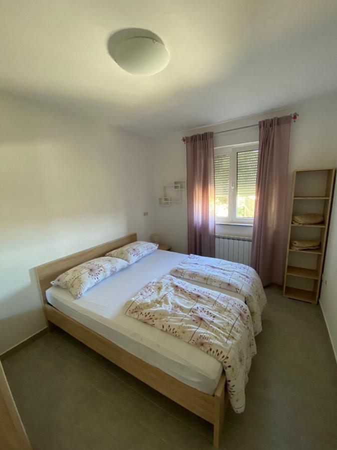 Apartman Ana Kampor Bagian luar foto