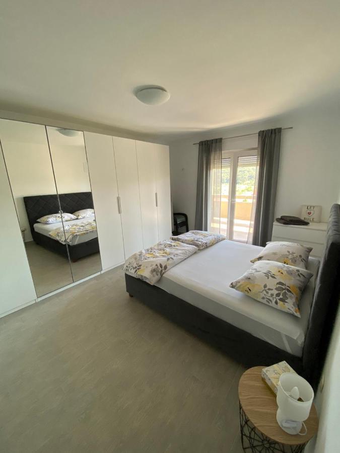 Apartman Ana Kampor Bagian luar foto