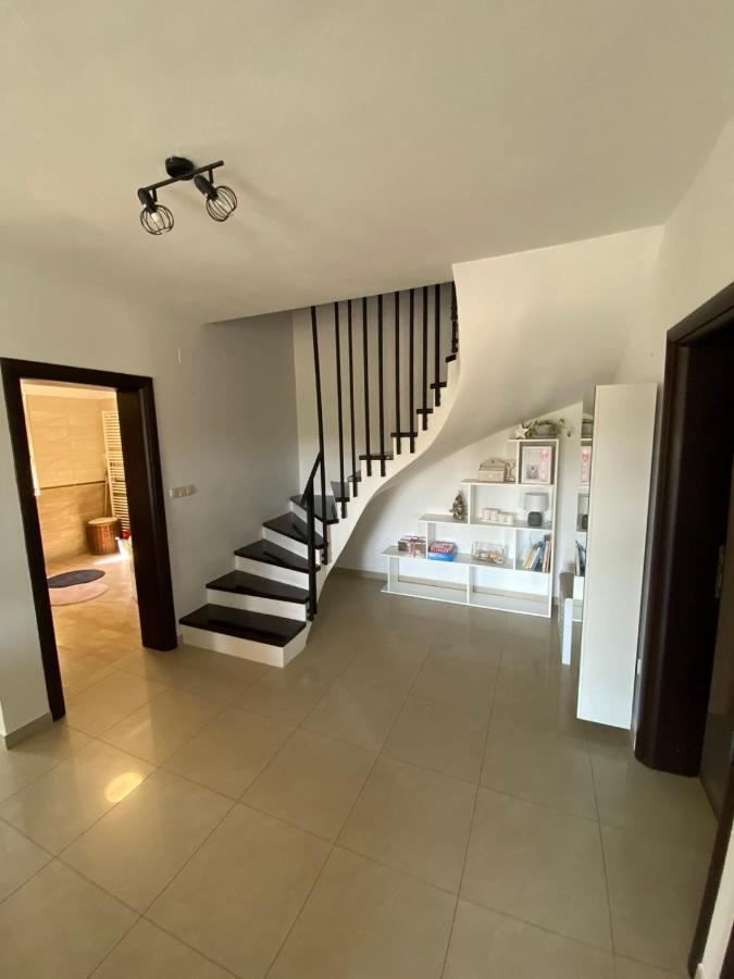 Apartman Ana Kampor Bagian luar foto