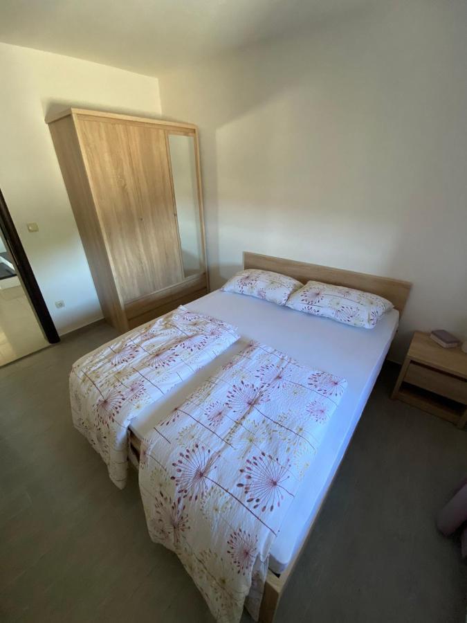 Apartman Ana Kampor Bagian luar foto