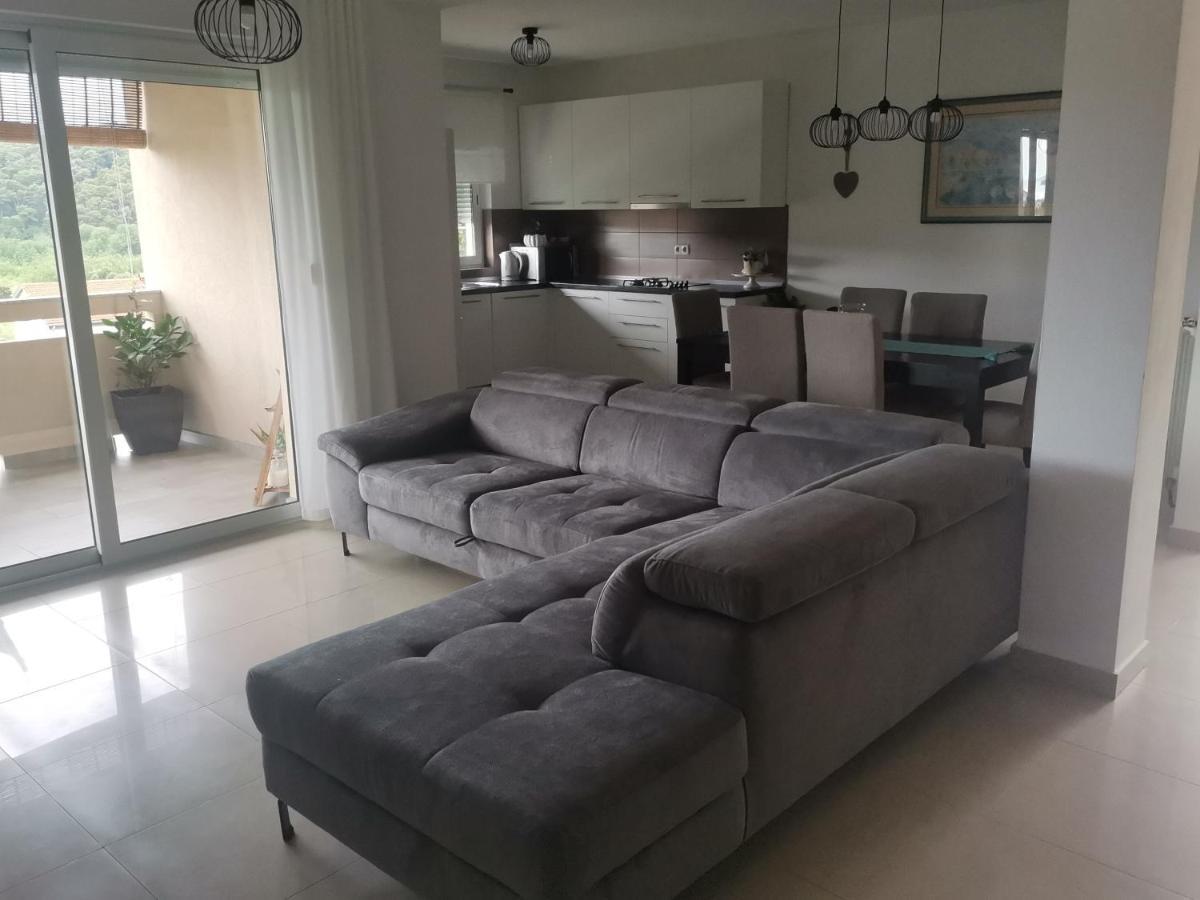 Apartman Ana Kampor Bagian luar foto